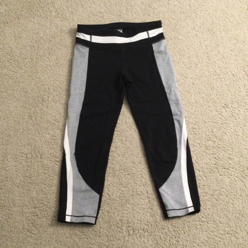 black capris